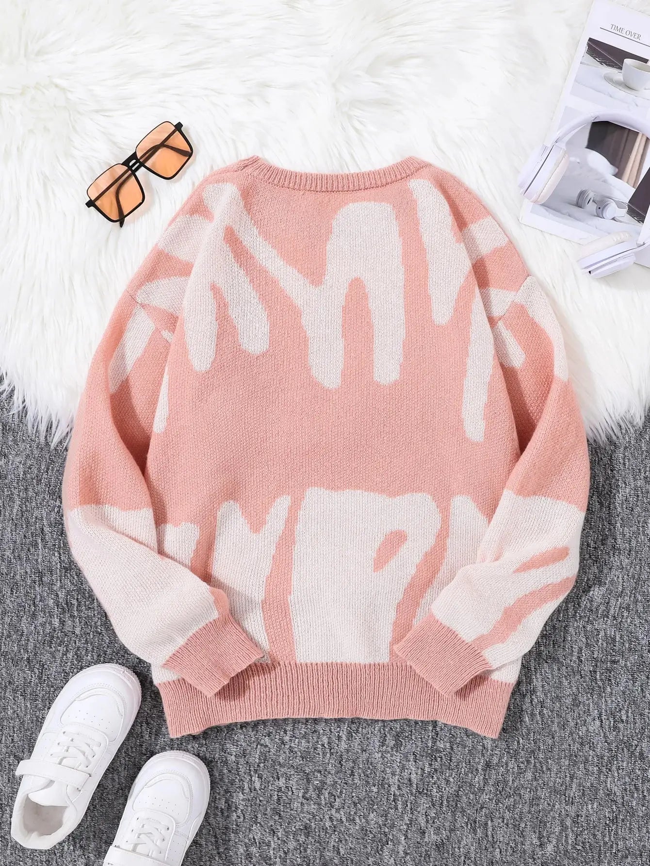 Maglione grigio con pattern astratto nero" 🖤 All You Need