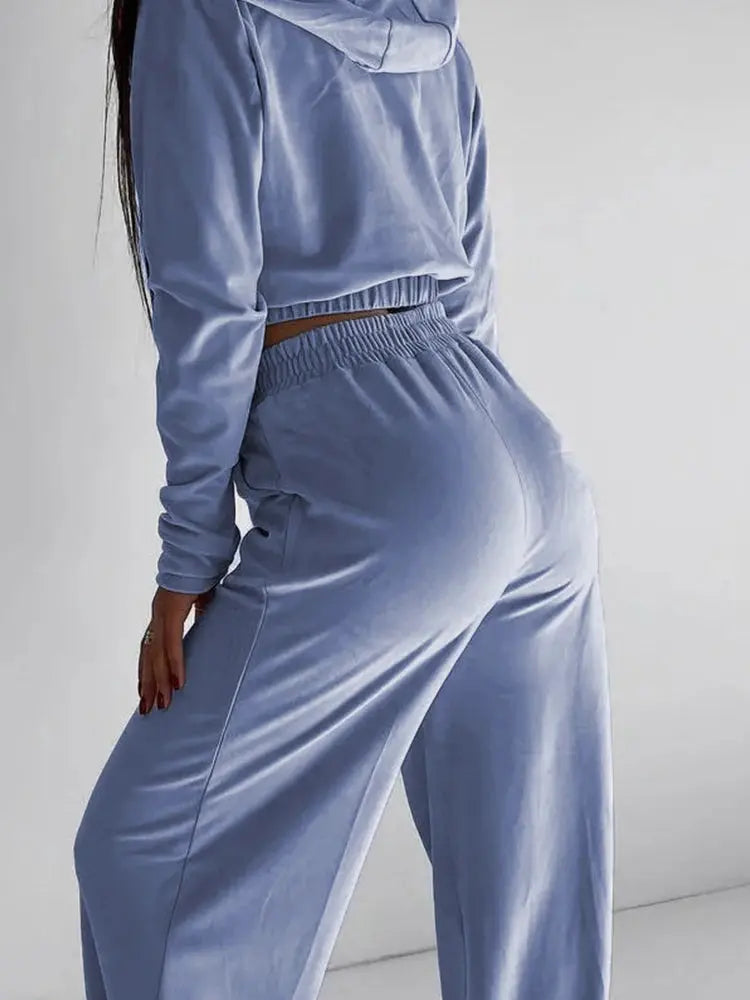 "Completo sportivo Donna celeste con zip e vita elasticizzata" All You Need