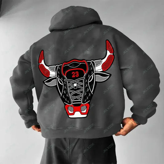 "Felpa nera con cappuccio e maxi stampa toro rosso/bianco sul retro" 🐂 All You Need