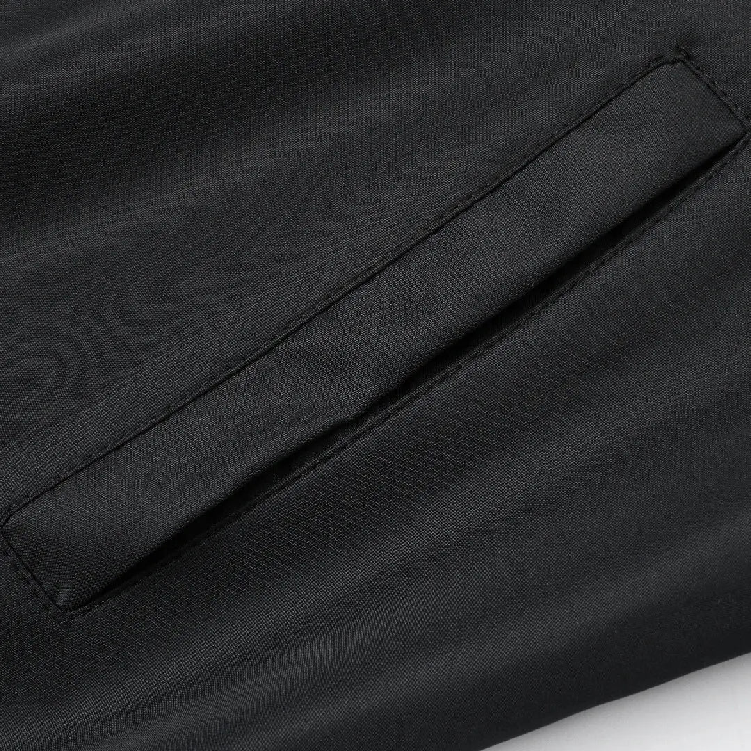 "Giacca nera leggera stile bomber minimal" All You Need