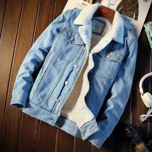 "Giacca in denim azzurro con interno in pelliccia sintetica" All You Need
