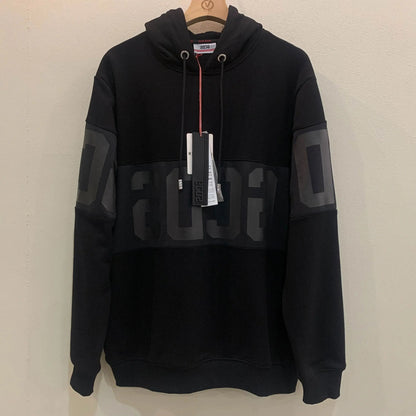 "Felpa nera con cappuccio e logo bianco/rosso a fascia" All You Need