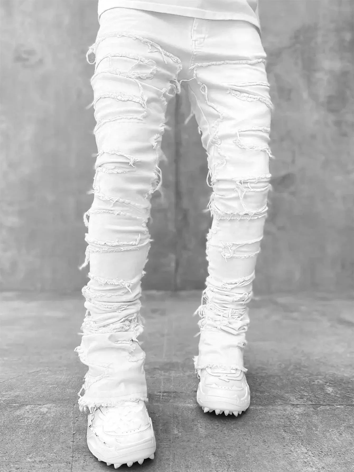 "Jeans uomo azzurri strappati con dettagli distressed" All You Need