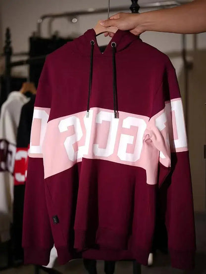 "Felpa nera con cappuccio e logo bianco/rosso a fascia" All You Need